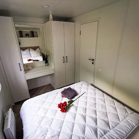 Holiday home Tiny Haus Christas Angler-oase By Interhome *